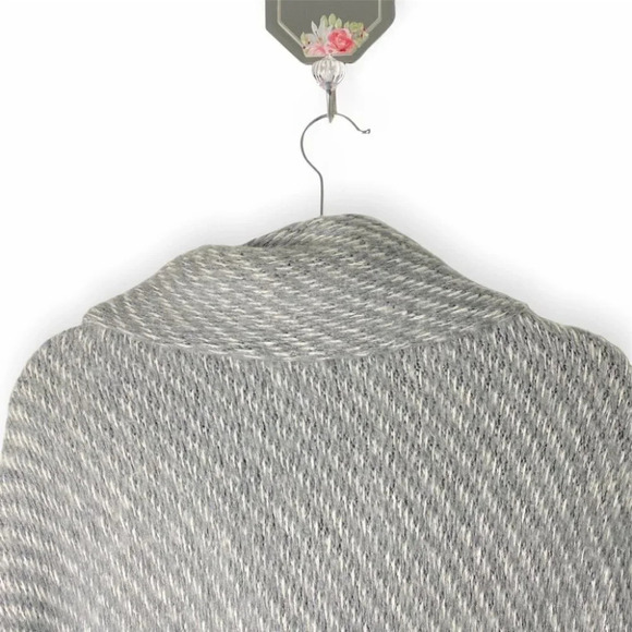 Lovestitch Grey & White Angora Wool Blend Turtle Neck Open Sleeve Poncho - Picture 4 of 8